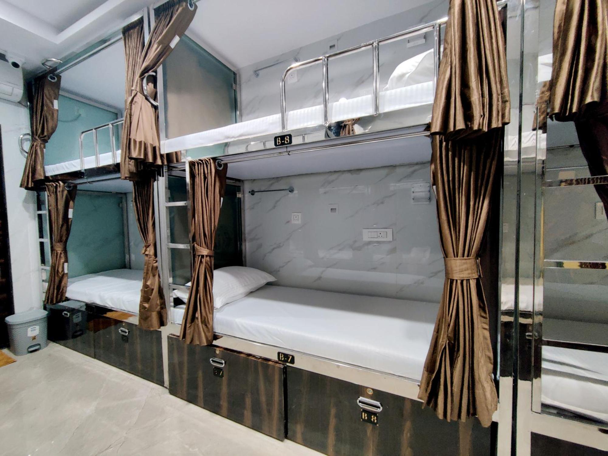 Hotel Comfy Inn Mumbai Bagian luar foto