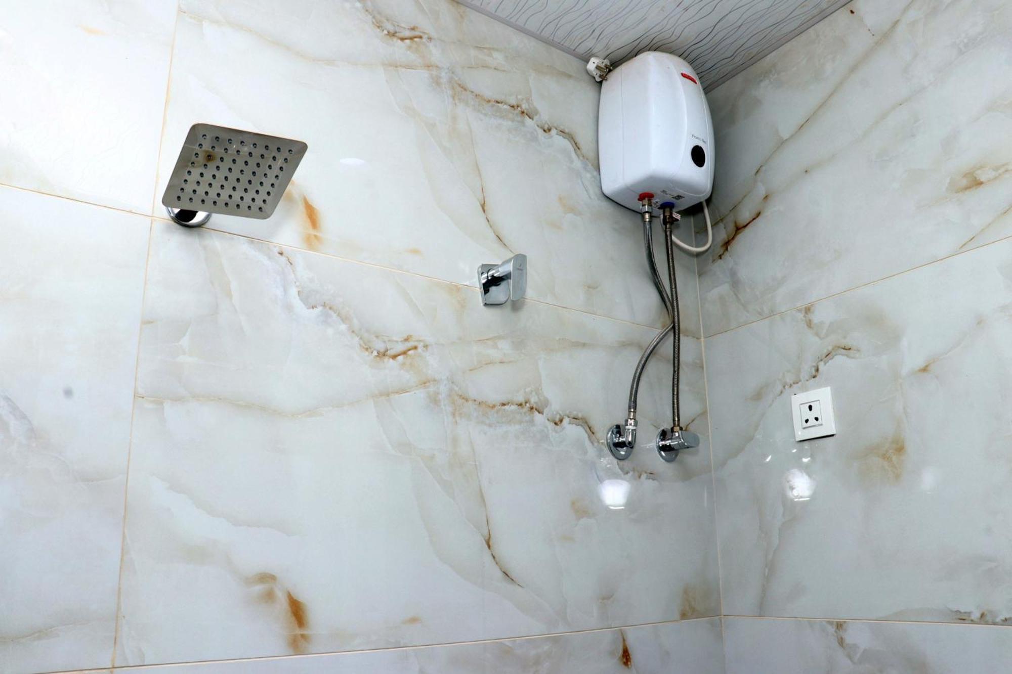 Hotel Comfy Inn Mumbai Bagian luar foto